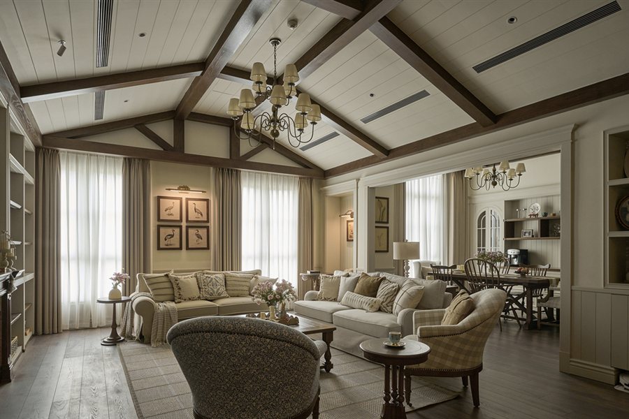 Phòng khách trần gỗ Claret House, ảnh Thanh Viet Interior